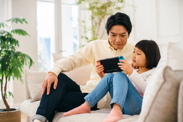 ゲームばかりの不登校子どもへの適切な対応方法