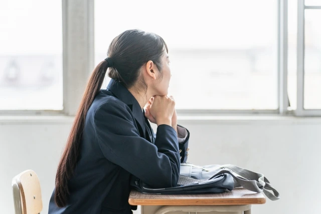不登校の中学生「理由が分からない」のはなぜ？