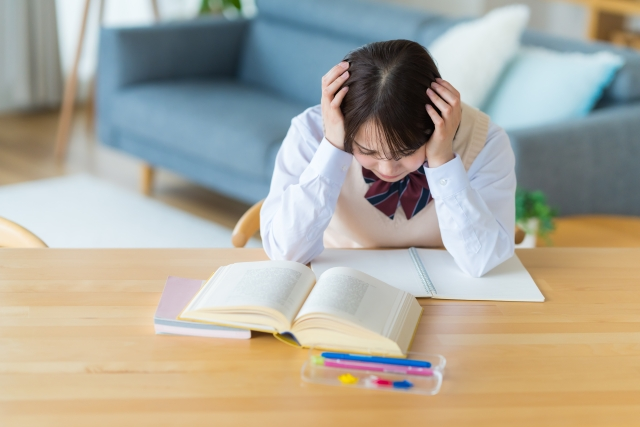 学校に行きたくない理由が分からないときの背景