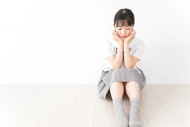 担任との関係や悩みは「不登校こころの相談室」へ