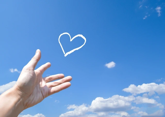 不登校の悩みは「不登校こころの相談室」へ