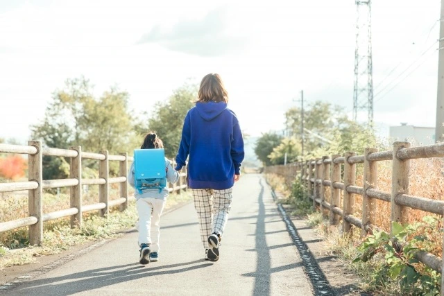 付き添い登校が一日中続くとどうなる?