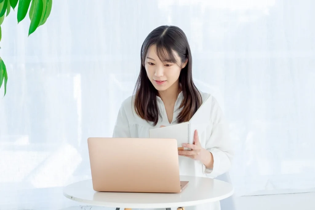 不登校の悩みは不登校こころの相談室へ