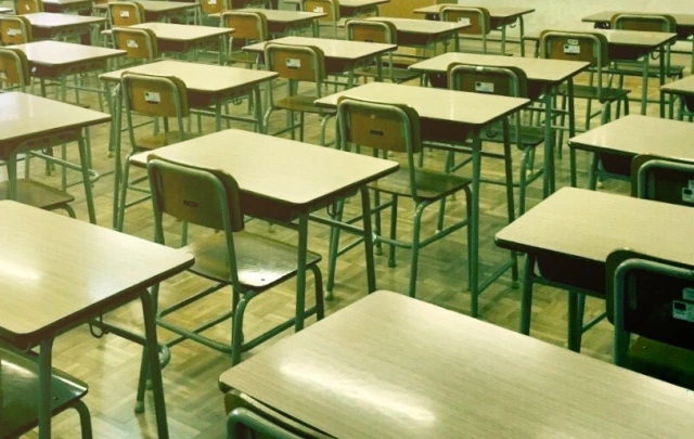 不登校で先生の連絡がしつこい背景と学校の事情